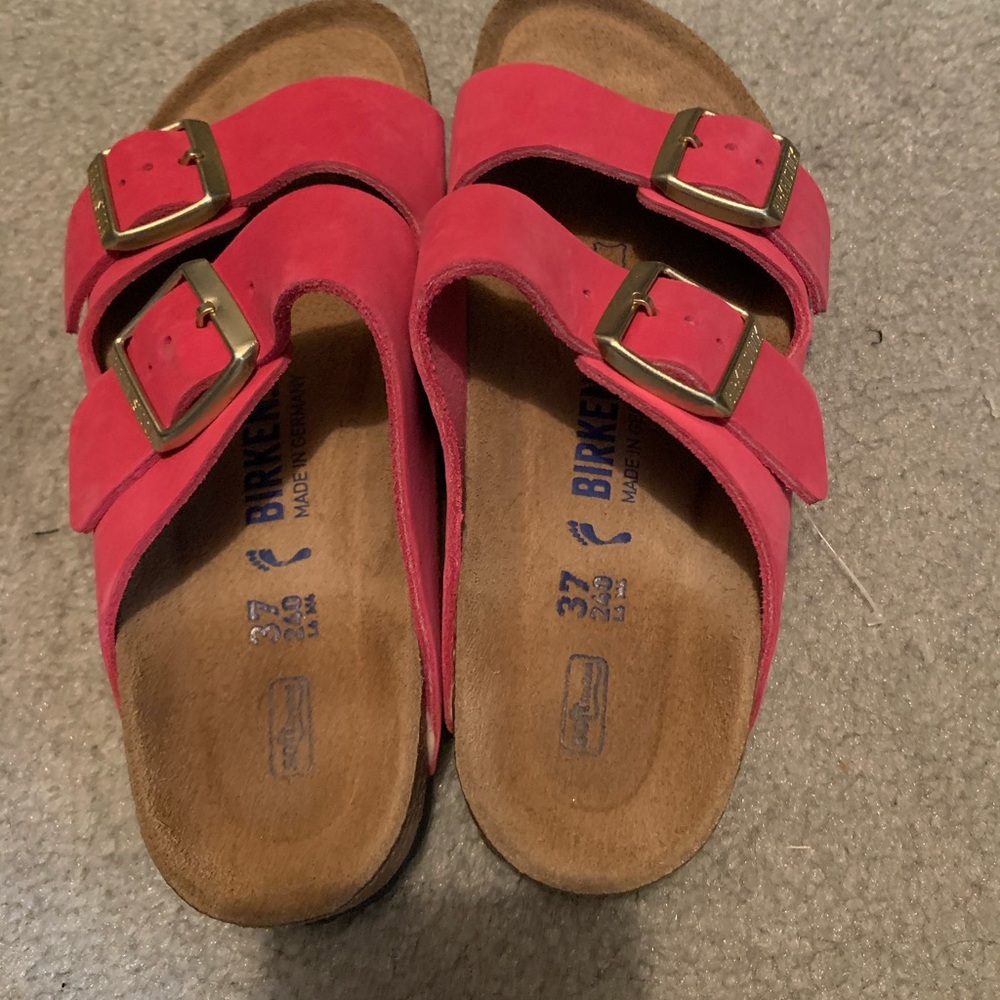 Birkenstock Size 37 Pink